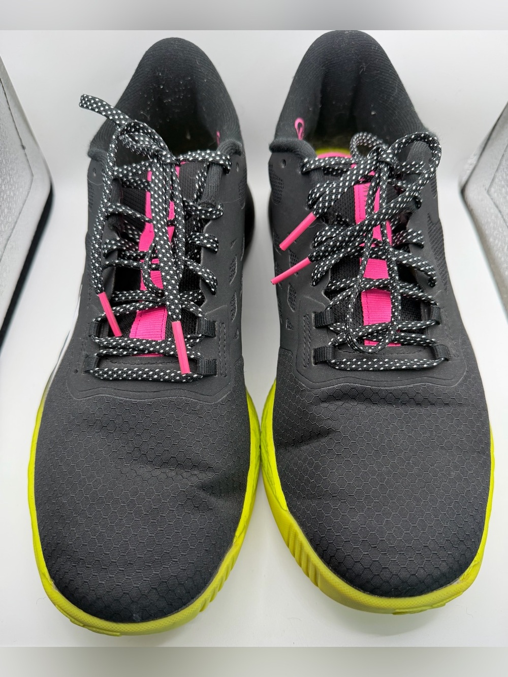 Reebok Nanoflex Cross Training Shoes Black Neon Pink & Yellow Size 10 / EU 41